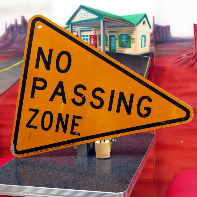 No Passing Zone Verkehrsschild USA